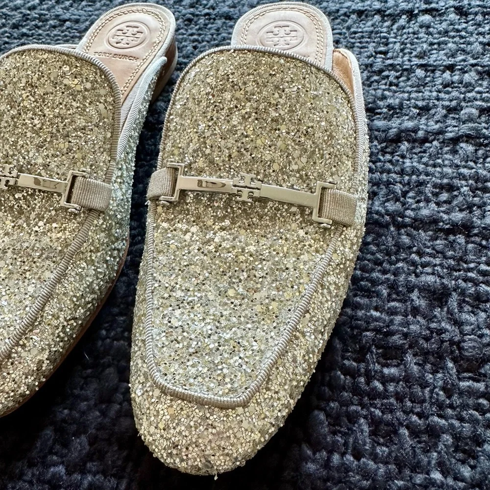 TORY BURCH Amelia Silver Sparkly/Sequin Backless Loafer/Mule